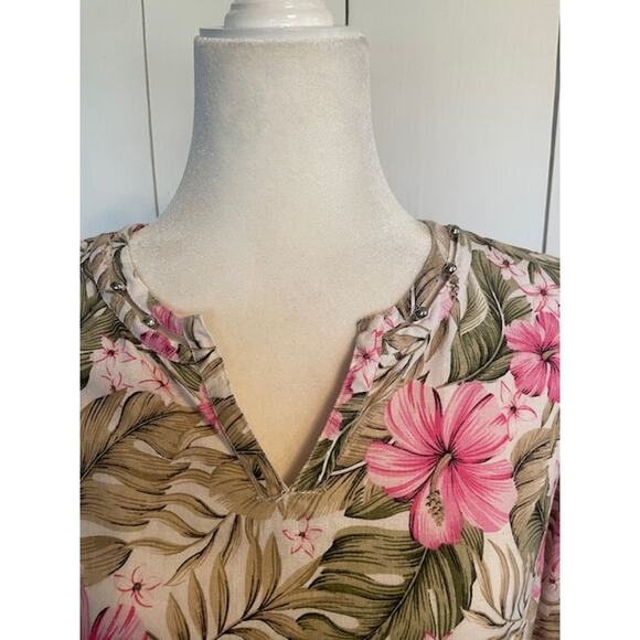 Coral‎ Bay Size Small Hawaiian Print Pullover Linen Blouse White w/ Pink Flowers - Picture 2 of 6